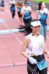 BIB: 1971
                            <button type="button" onclick="openModal(4644494)" class="btn btn-primary btn-sm float-right btn-popup" data-toggle="modal" data-target=".modal-high-quality">
                        <i class="fas fa-shopping-cart"></i> Add to Cart
                    </button>
                                            <button type="button" onclick="isThisMe(4644494, true)" class="btn btn-success btn-sm float-right btn-popup btn-isme hidden" data-toggle="tooltip" data-placement="bottom" title="นี่คือรูปของคุณใช่ไหม คลิกที่นี่เพื่อเอาเข้าอัลบั้ม">
                        <i class="fas fa-plus"></i> Add to album
                    </button>
                    <button type="button" onclick="isThisMe(4644494, false)" class="btn btn-warning btn-sm float-right btn-popup btn-isnotme hidden">
                        <i class="fas fa-ban"></i> Remove from album
                    </button>